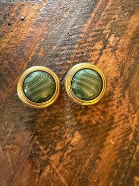 VINTAGE Gay Boyer Clip on Earrings